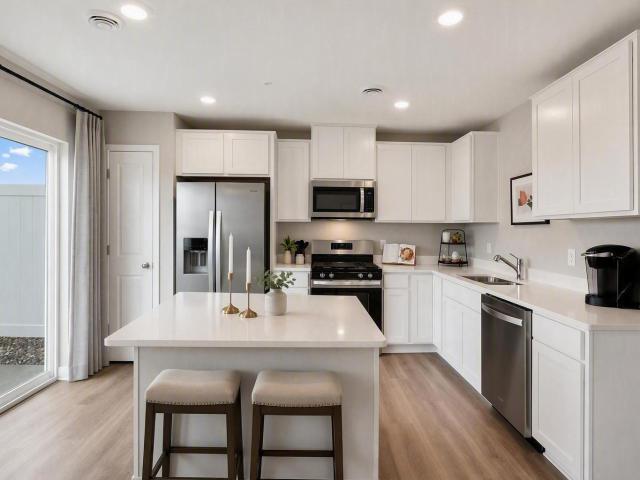 Townhouse for sale in Lakeville, Minnesota