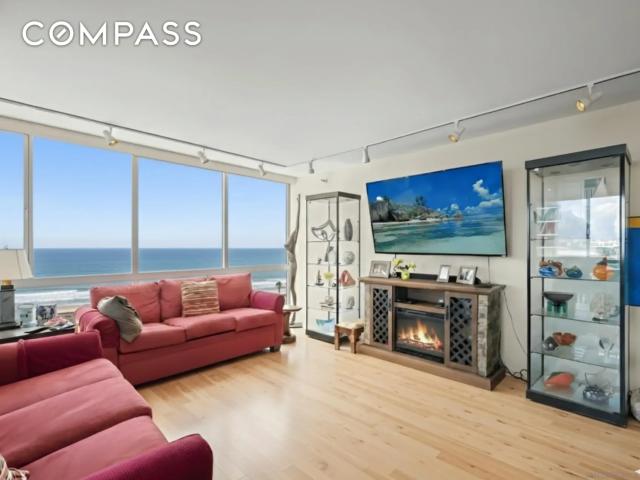 Condo for sale in Coronado, California