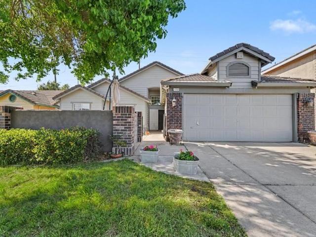 House for sale in Oakdale, California