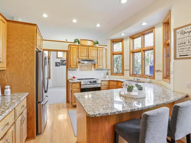 House for sale in Weaver Lake Highlands, Maple Grove
