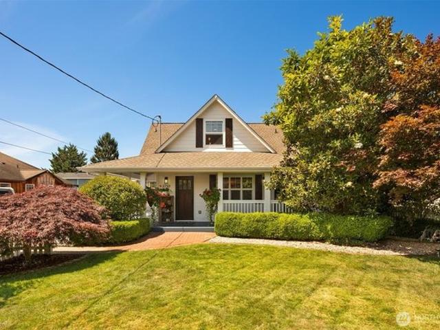 House for sale in Enumclaw, Washington