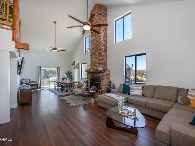 House for sale in Dewey, Arizona