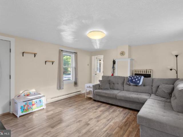House for sale in Hardy, West Virginia