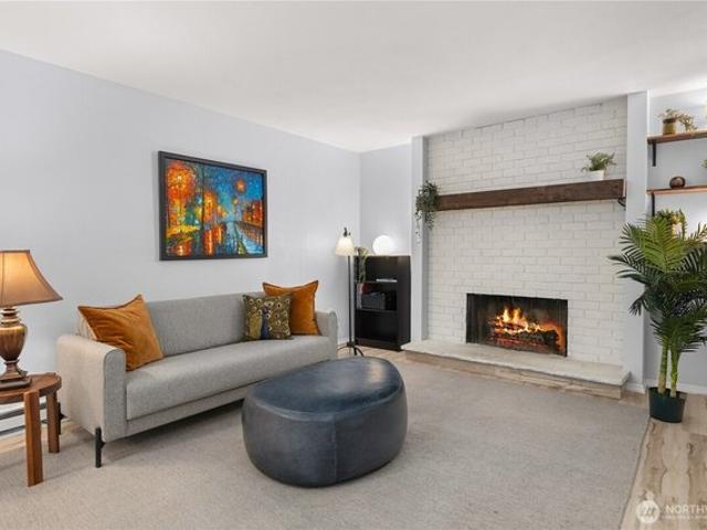 Condo for sale in Renton, Washington