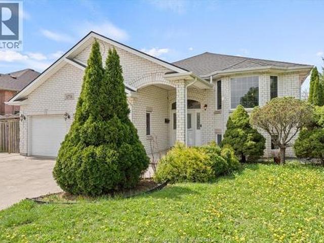 House for sale in Maidstone, Ontario