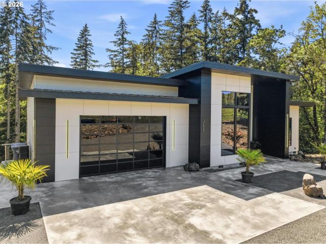 House for sale in Oregonia