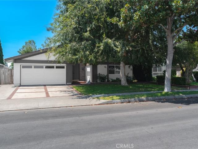 House for sale in Tustin