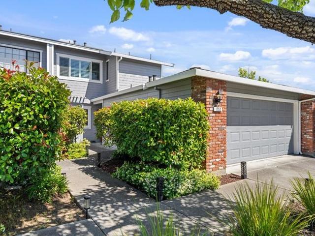 Townhouse for sale in Solano, California