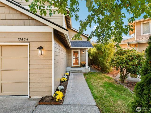 Condo for sale in Lakewood Commons, Marysville