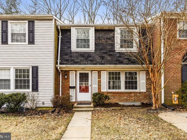 Townhouse for sale in Crofton, Maryland