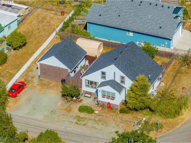 House for sale in Myrtle Point, Oregon