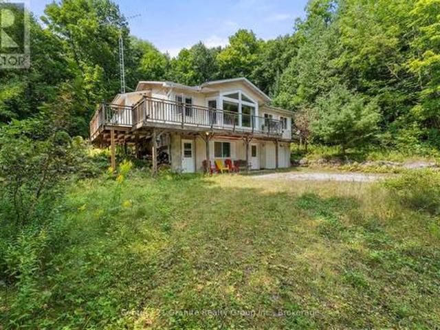 House for sale in Algonquin Highlands, Ontario