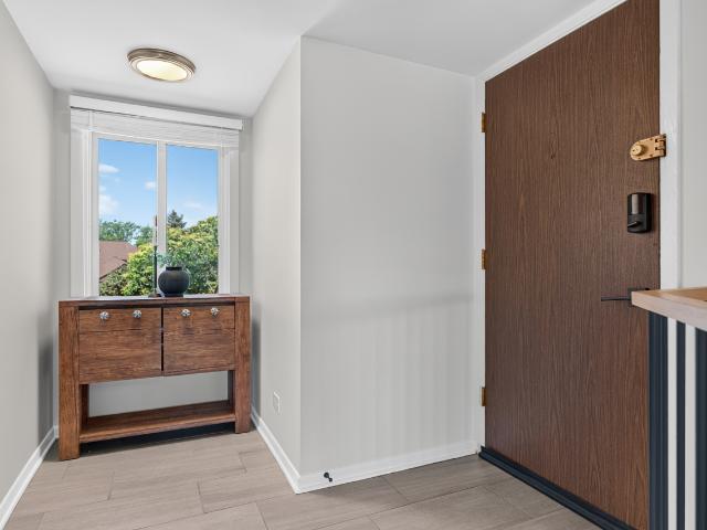 Condo for sale in Wheaton, Illinois