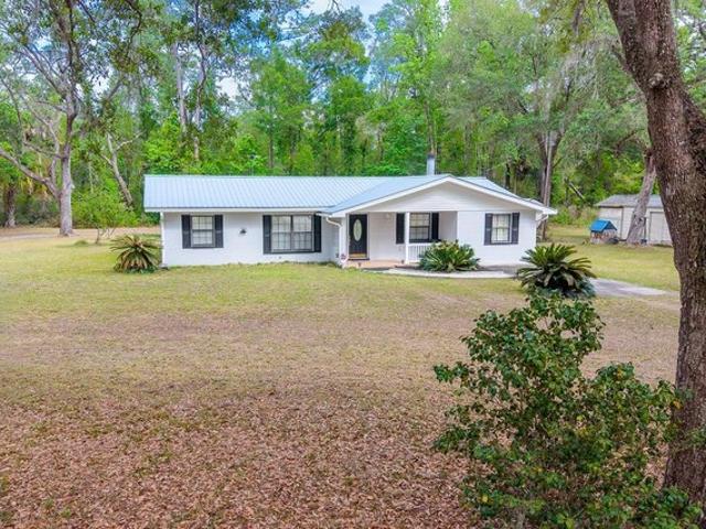 House for sale in Dixie, Florida