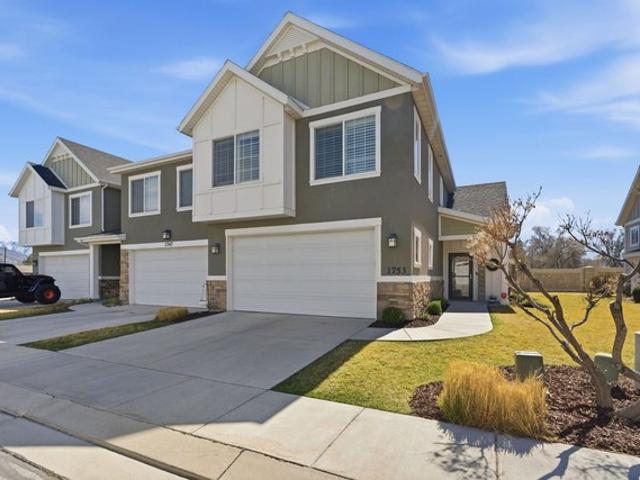 Townhouse for sale in Riverton, Utah