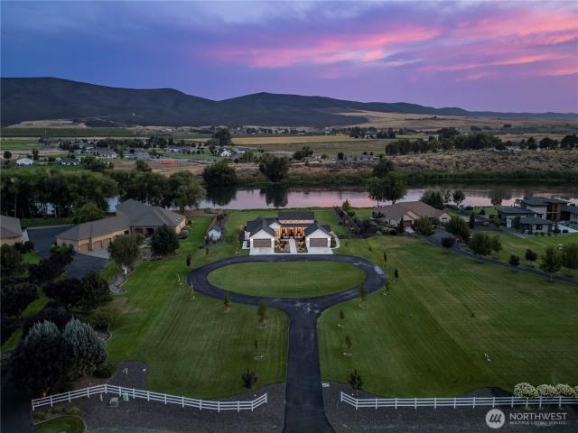 House for sale in Prosser, Benton County