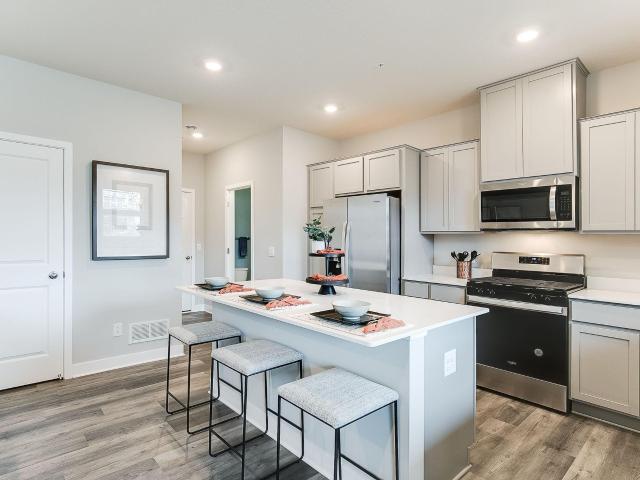 Townhouse for sale in Lakeville, Minnesota