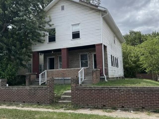 House for sale in Near Eastside, Camby
