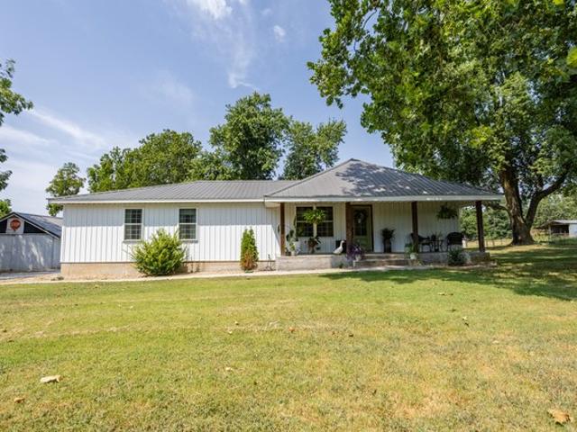 House for sale in Stark City, Missouri