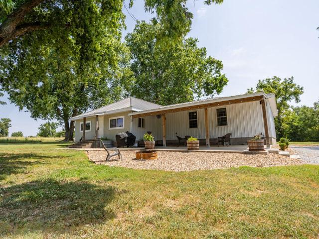 House for sale in Stark City, Missouri