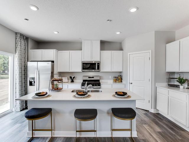 Townhouse for sale in Lakeville, Minnesota