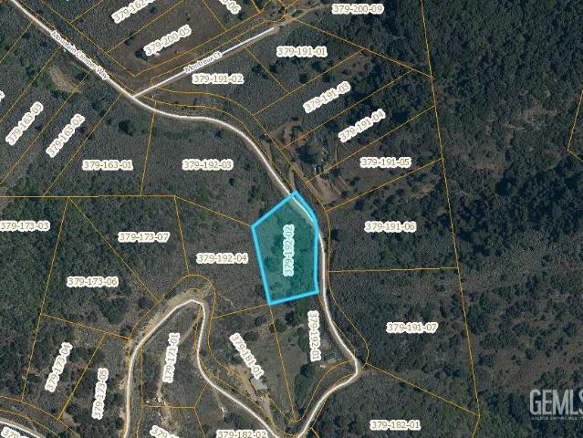 Land for sale in Tehachapi, California