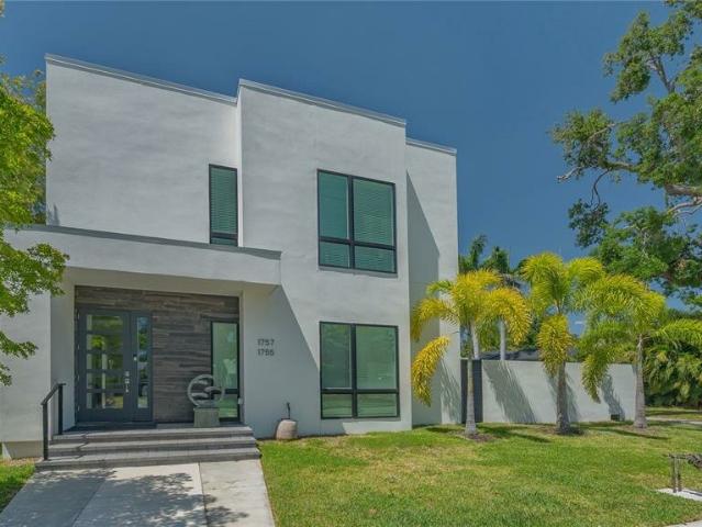 Duplex for sale in Sarasota Duplex for sale in Sarasota