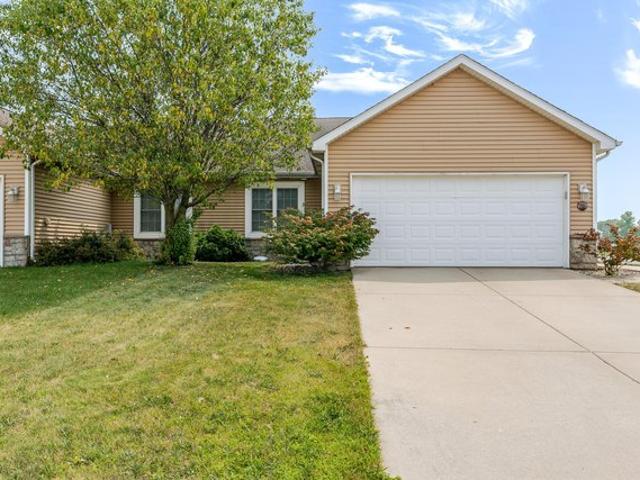 Townhouse for sale in Crown Point, Indiana