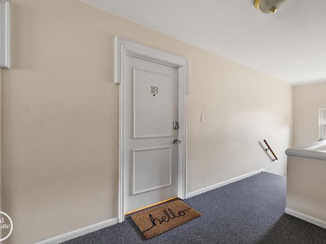 Condo for sale in Grosse Pointe, Michigan