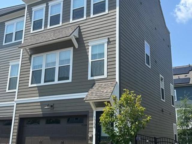 Townhouse for sale in Virginia