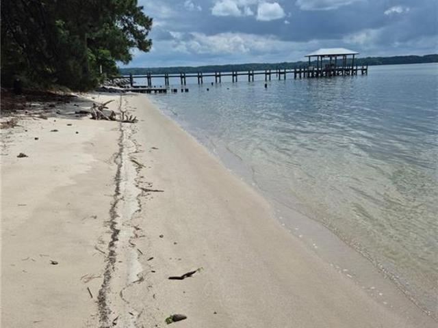 House for sale in Gloucester Point