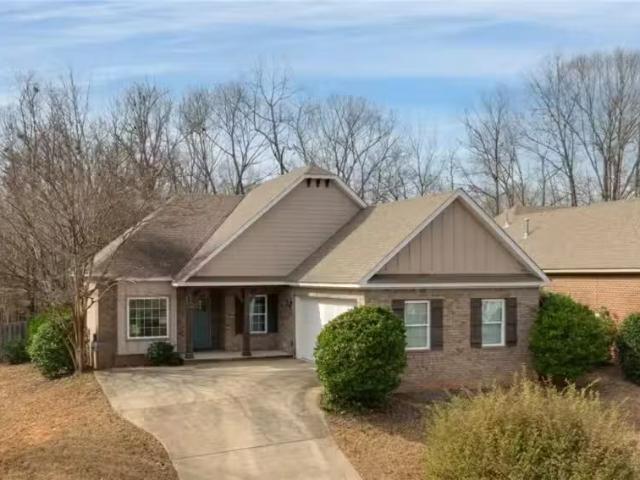 House for rent in Auburn