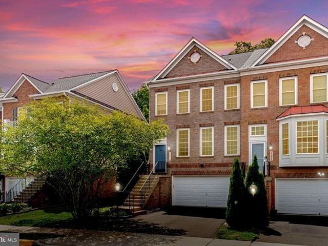 Townhouse for sale in Virginia