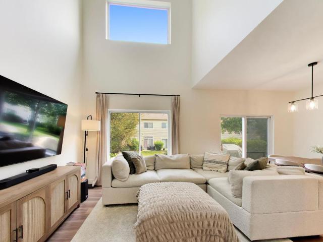 Townhouse for sale in Lockport, Illinois