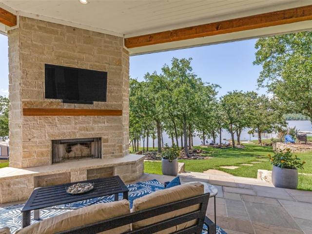 House for sale in Bowie, Texas