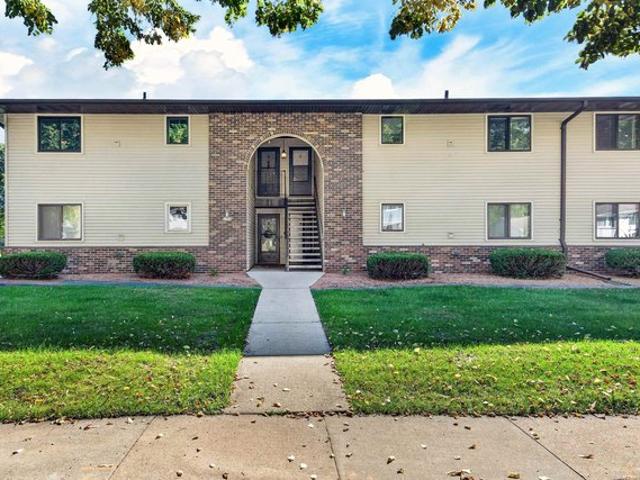 Condo for sale in Oshkosh, Winnebago County