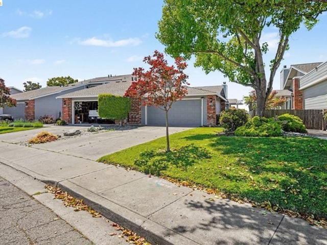 Townhouse for sale in Solano, California