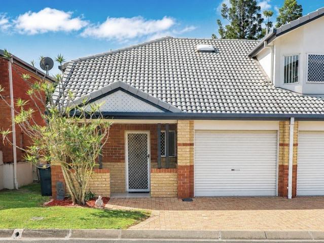 Townhouse for sale in Toombul, Queensland