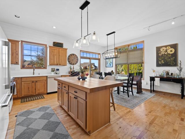 Condo for sale in Oconomowoc, Wisconsin