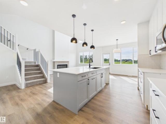 House for sale in Stony Plain, Alberta