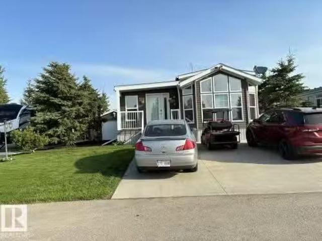 House for sale in Alberta
