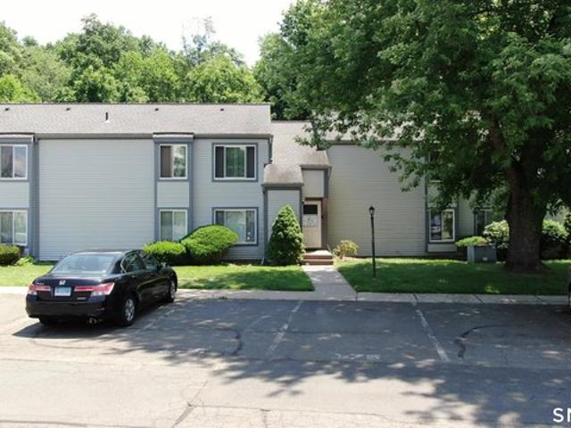 Condo for sale in South Windsor, Connecticut