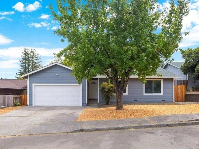 House for sale in Cloverdale, California