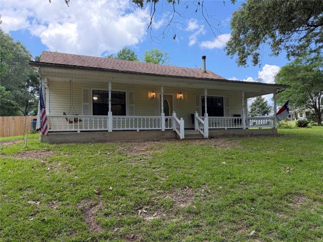 House for sale in Sabine, Texas
