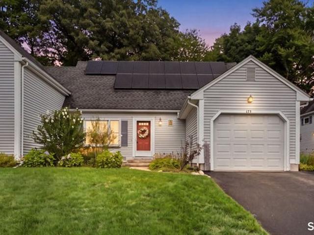 Condo for sale in Manchester, Connecticut
