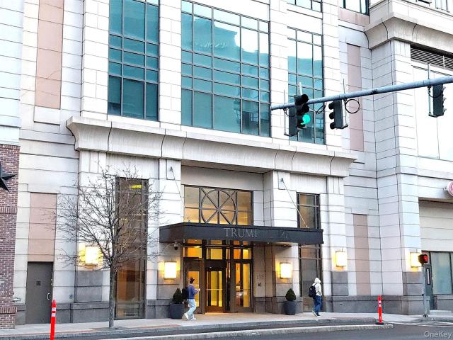 Condo for sale in New Rochelle, New York