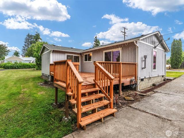 House for sale in Cathlamet, Washington