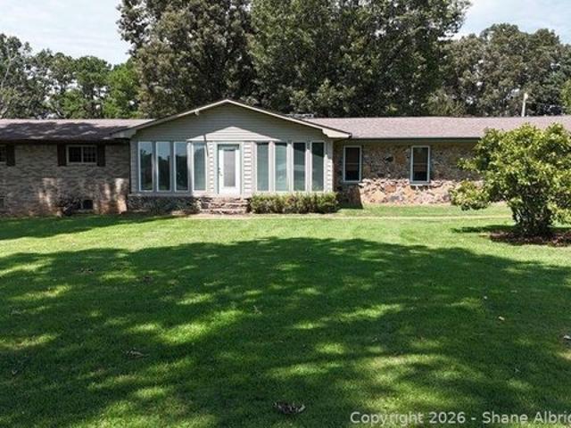 House for sale in Muscle Shoals, Alabama