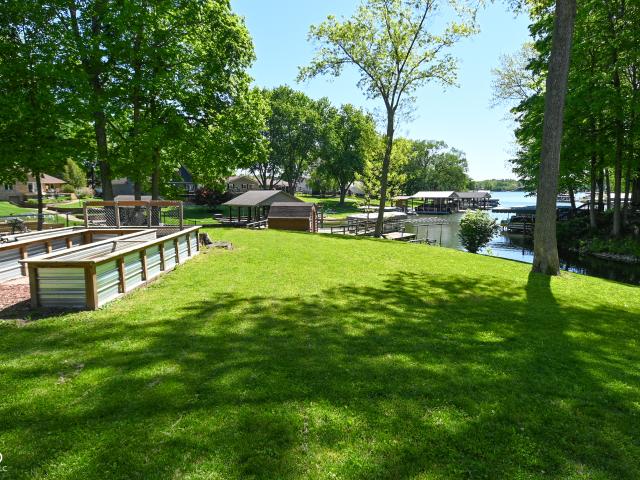 House for sale in Coatesville, Indiana
