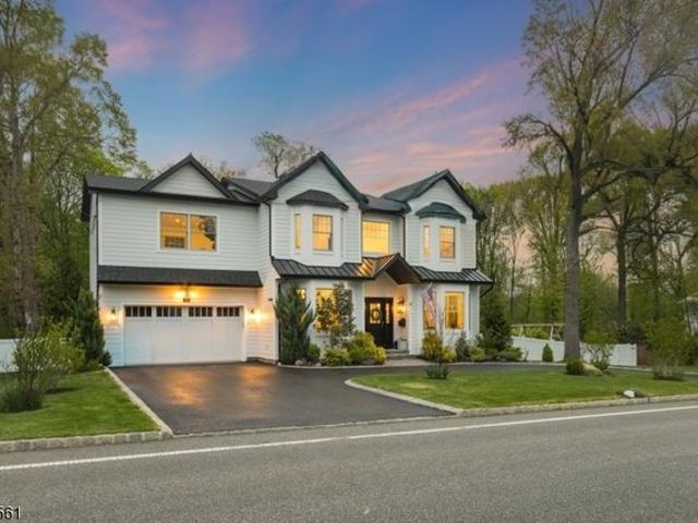 House for sale in Chatham, New Jersey